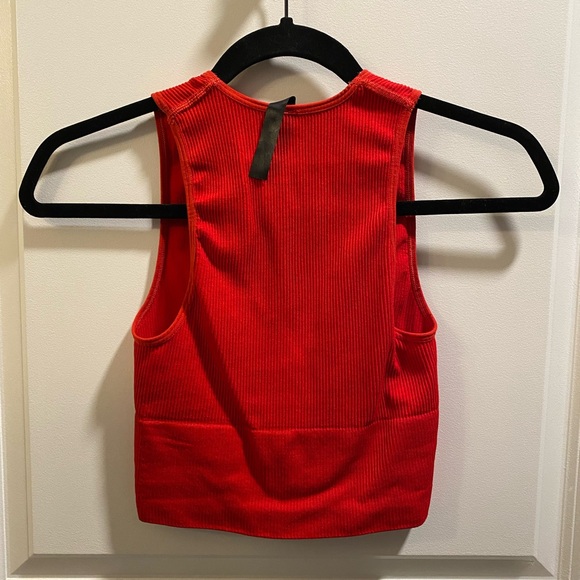 Red Ribbed V-Neck Top - Picture 2 of 3